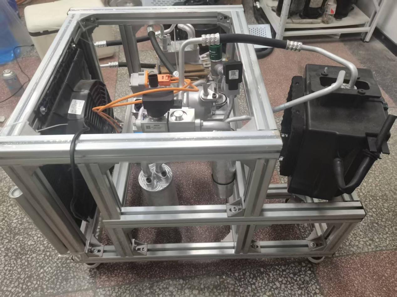 R134a汽车热泵试验台架